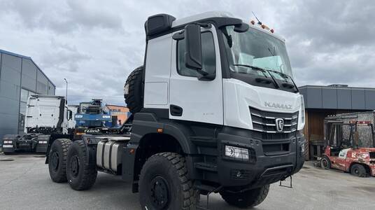 Полноприводный седельный тягач нового модельного ряда КАМАЗ К5 – КАМАЗ 65954