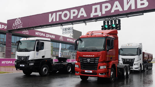 В Санкт-Петербурге прошёл тест-драйв КАМАЗов поколения К5 на автодроме «Игора Драйв»
