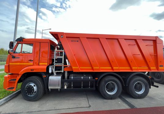 самосвал КАМАЗ 6520-5026041-53 с задней разгрузкой, пакет Юг
