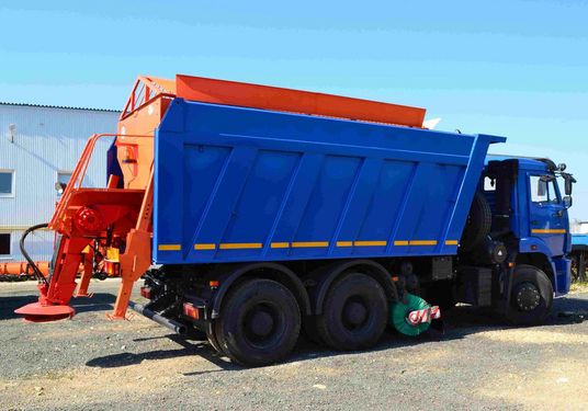 КДМ-7881010 на с.КамАЗ-6520-49 (ПС (сталь 09Г2С V=10,5 м3), Средняя щетка)