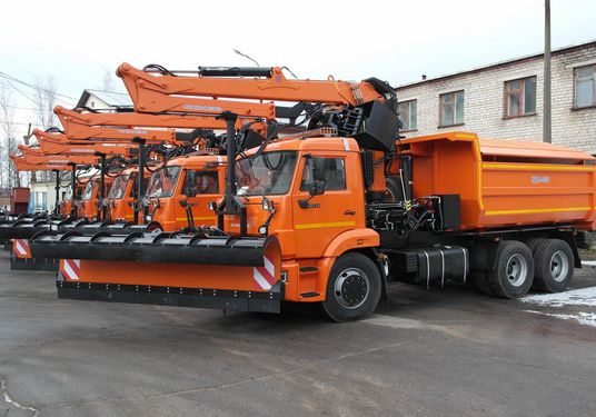 КДМ-650-05 на ш.65115-48 (ГМУ, Самосвальный кузов, ПС сталь 09Г2С, V=8 м3, Передний отвал)