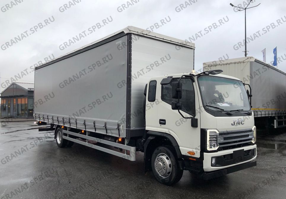 Бортовой а/м JAC N120 со шторным механизмом