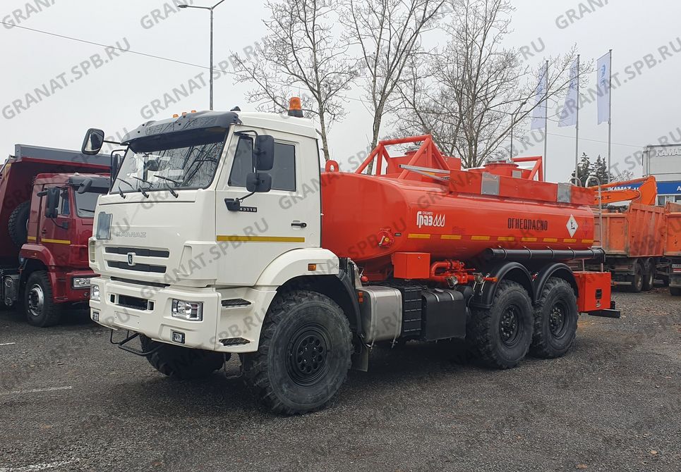 Автотопливозаправщик ГРАЗ 56167-123027-50 (12 куб., 2 отсека) на шасси КАМАЗ 43118-23027-50