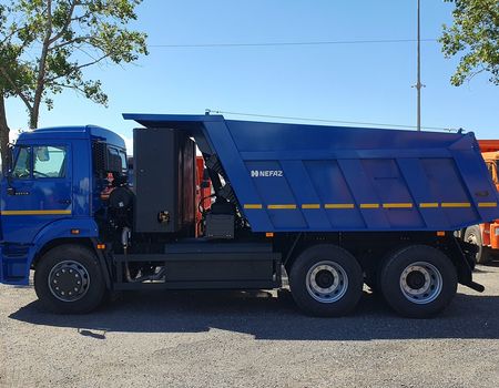 самосвал 6х4, г/п 14,40 тн, дв. дв. газов. 820.92-300, КП ZF9, 10м3, МКБ, МОБ, ГБО ГБО 9х80 + 4х80