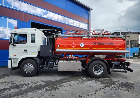 Автотопливозаправщик 4389KY (АТЗ-10) на шасси JAC N200