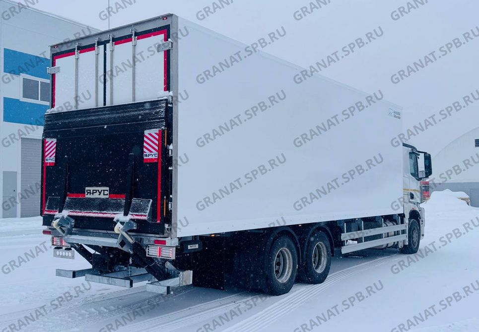 Рефрижератор N330-03 на шасси КАМАЗ 65658 с грузоподъемным бортом