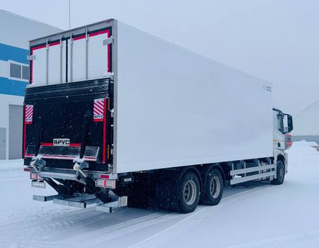 Рефрижератор N330-03 на шасси КАМАЗ 65658 с грузоподъемным бортом