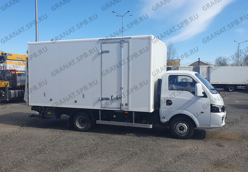 Автомобиль фургон промтоварный СпецМобиль-2818F8 на шасси JUNFENG Q35